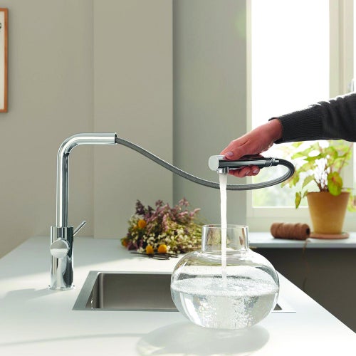 Immagine di Grohe BLUE PURE MINTA miscelatore monocomando per lavello con sistema filtrante dell’acqua e doccetta estraibile, finitura cromo 30591000