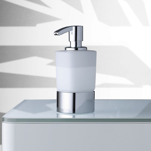 Immagine di Keuco ELEGANCE spandisapone P.7 cm da appoggio, in cristallo satinato completo di supporto ed erogatore per sapone liquido, finitura cromo 11654019001