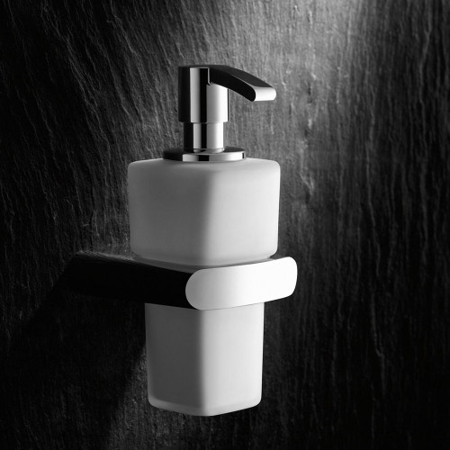 Immagine di Keuco ELEGANCE spandisapone P.11 cm a schiuma, con bicchiere in cristallo satinato, completo di supporto ed erogatore, per detergente a schiuma, finitura cromo 11653019000