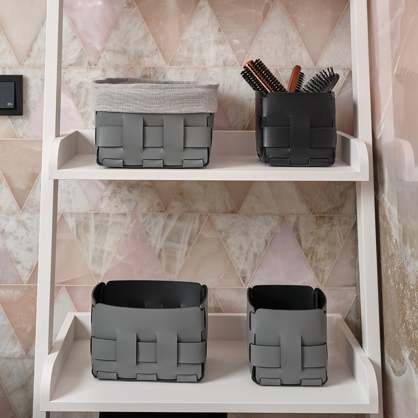 Immagine di Colombo Design ADJ cestino mini bottega L.19 P.19 cm, per organizzare piccoli spazi, colore esterno grey e interno black 101903/01