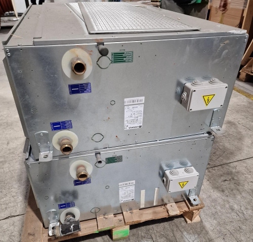 Immagine di Sabiana Maestro MTL-ECM 34 (PRODOTTO OUTLET SENZA CONFEZIONE) Ventilconvettore canalizzabile con motore elettrico asincrono, ad alta prevalenza, con scheda inverter, 4 ranghi  0034313-OUT