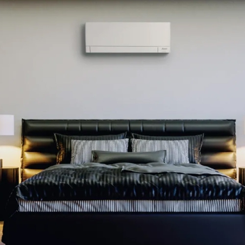 Immagine di Mitsubishi ECODAN MULTI COMFORT R32 sistema per raffrescamento, riscaldamento e acqua calda sanitaria HYDROBOX SMALL | unità esterna 8.5 kW | unità interne canalizzabile 9000, a pavimento 9000 e a parete 9000+9000 PXZ-5F85VG+2xMSZ-AY25VGKP+SEZ-M25DA2+MFZ-KT25VG