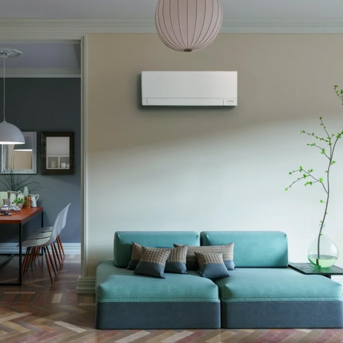 Immagine di Mitsubishi ECODAN MULTI COMFORT R32 sistema per raffrescamento, riscaldamento e acqua calda sanitaria HYDROBOX SMALL | unità esterna 8.5 kW | unità interne canalizzabile 9000, a pavimento 9000 e a parete 9000+9000 PXZ-5F85VG+2xMSZ-AY25VGKP+SEZ-M25DA2+MFZ-KT25VG