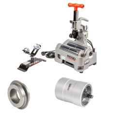 Immagine di Ridgid Kit composto da PC 116 tagliatubo motorizzato con comando a pedale e 2 rotelle da taglio per tubi, capacità 1/2"-4-1/2", E850 rotella da taglio per metalli e 137S alesatore fino a 54 mm 70003+66938+64908