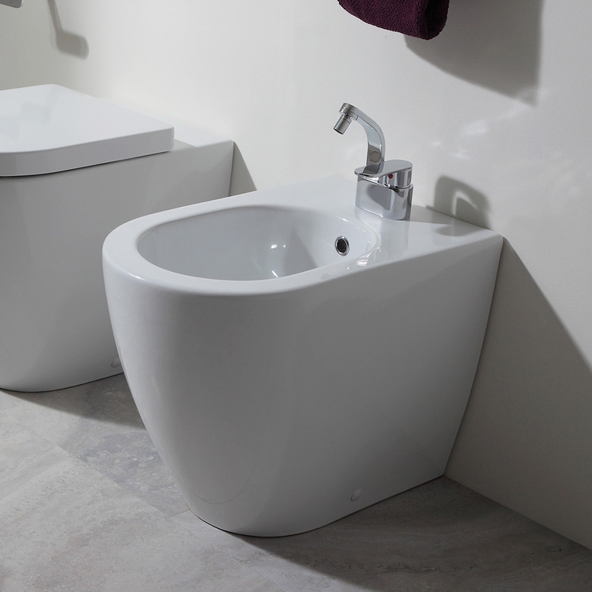 Immagine di Flaminia LINK bidet back to wall monoforo, con troppopieno, colore bianco finitura lucido LK227