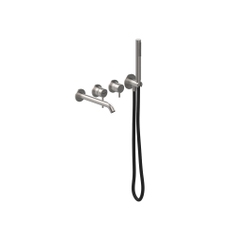 Immagine di Flaminia STIL set vasca con miscelatore monocomando ad incasso, deviatore, bocca di erogazione, flessibile, doccetta e supporto doccetta, corpo incasso incluso, finitura acciaio spazzolato ST2570ACC