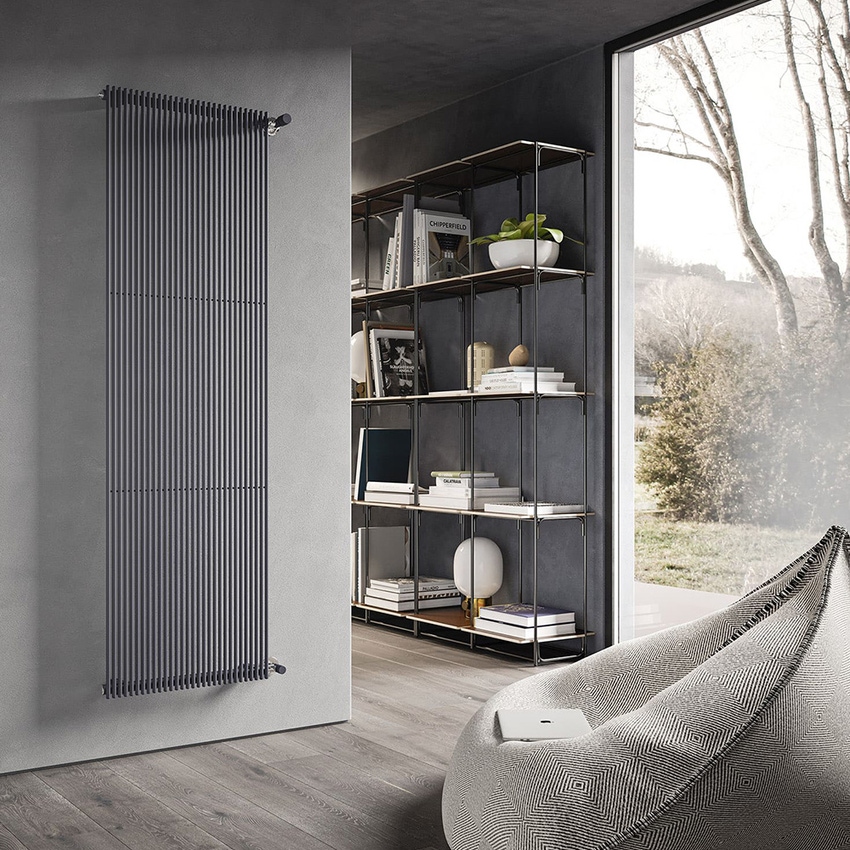 Immagine di Irsap ARPA 12 VERTICALE Radiatore 14 elementi L.25,6 P.4 H.122 cm, colore bianco standard finitura lucido Cod.01 A1212201401IR01A01