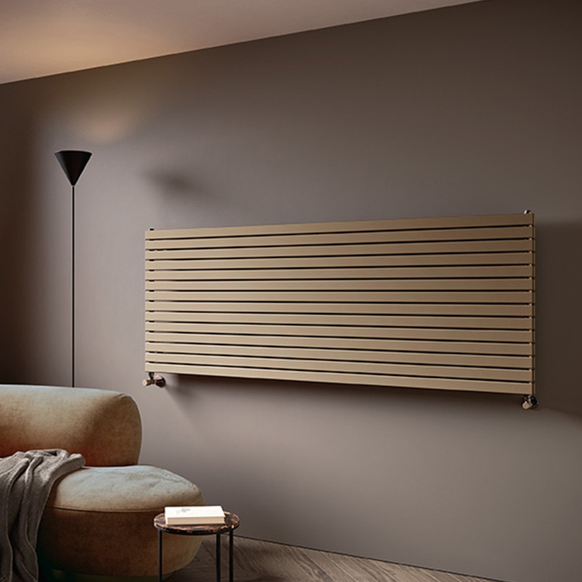 Immagine di Irsap PIANO 2 ORIZZONTALE Radiatore 24 elementi L.152 P.4,6 H.135,2 cm, colore bianco standard finitura lucido Cod.01 PI215202401IR01H01