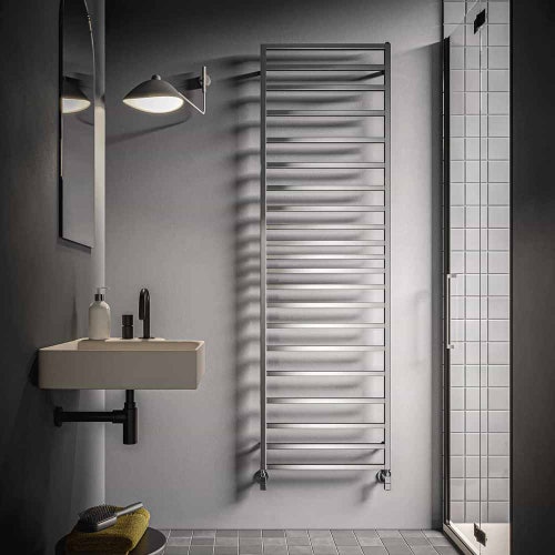 Immagine di Irsap TOLE' scaldasalviette, per riscaldamento tradizionale, 11 tubi, H.84,2 L.48,1 P.4,74 cm, finitura cromo Cod.50 TCP048B50IR01NNN01