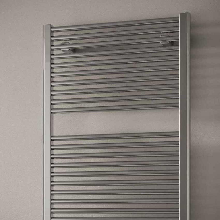 Immagine di Irsap NOVO CROMATO ELETTRICO scaldasalviette 36 tubi H.152 L.60 P.3 cm con modulo bluetooth integrato, finitura cromo Cod.50 NLL060Y50IR01NNN