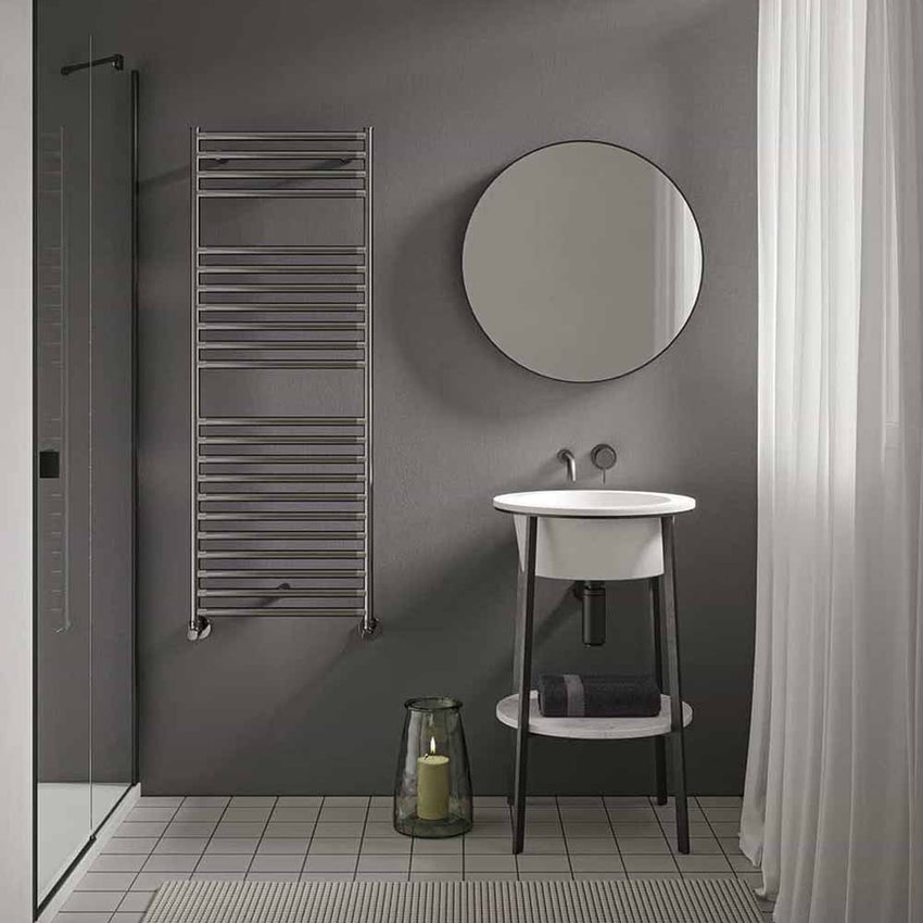 Immagine di Irsap STILE' scaldasalviette, 30 tubi, 3 intervalli, H.179,2 L.48,1 P.2,5 cm, finitura acciaio inox satinato Cod.AS SLG048BASIR01NNN01