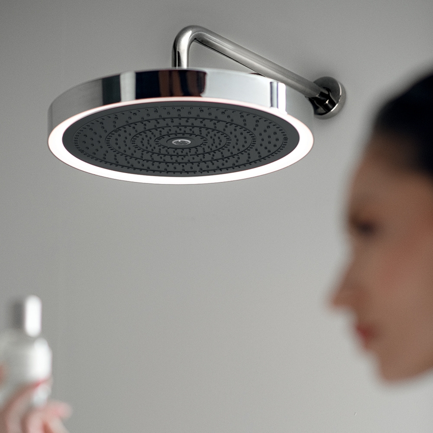 Immagine di Ideal Standard SOLOS kit braccio a parete e soffione rotondo 33 cm, con luce LED, senza corpo incasso, finitura brushed gold A7890A2