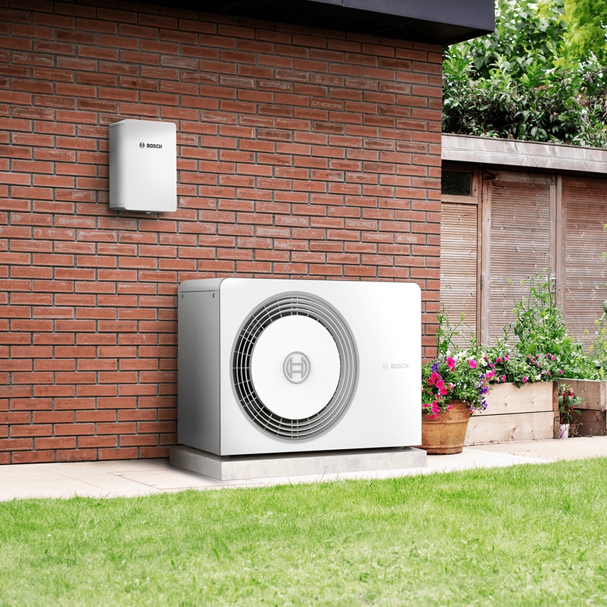 Immagine di Bosch CSH5800iAW 4 O pompa di calore Compress 5800i AW da 4 Kw, con wall box precablato per installazione a parete da esterno, da abbinare alla caldaia 7736606960