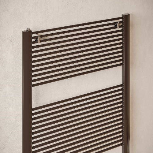 Immagine di Irsap FILO scaldasalviette, 65 tubi, 3 intervalli, H.170,9 L.61,6 P.3 cm, colore bianco standard finitura lucido Cod.01 FIG061B01IR01NNN02