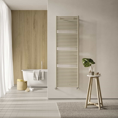 Immagine di Irsap NOVO scaldasalviette, 36 tubi, 3 intervalli, H.152 L.45 P.3 cm, colore bianco standard finitura lucido Cod.01 NOL045B01IR01NNN02