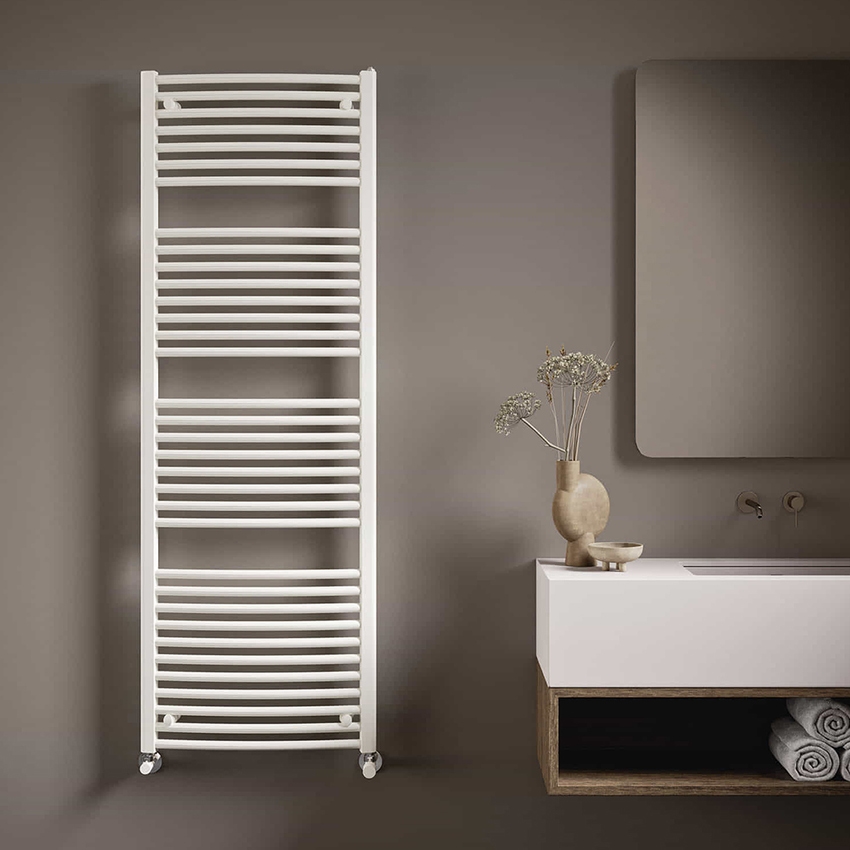 Immagine di Irsap VENUS scaldasalviette, 34 tubi, 3 intervalli, H.172 L.59,5 P.5,7 cm, colore bianco standard finitura lucido Cod.01 MIG060B01IR01NNN01