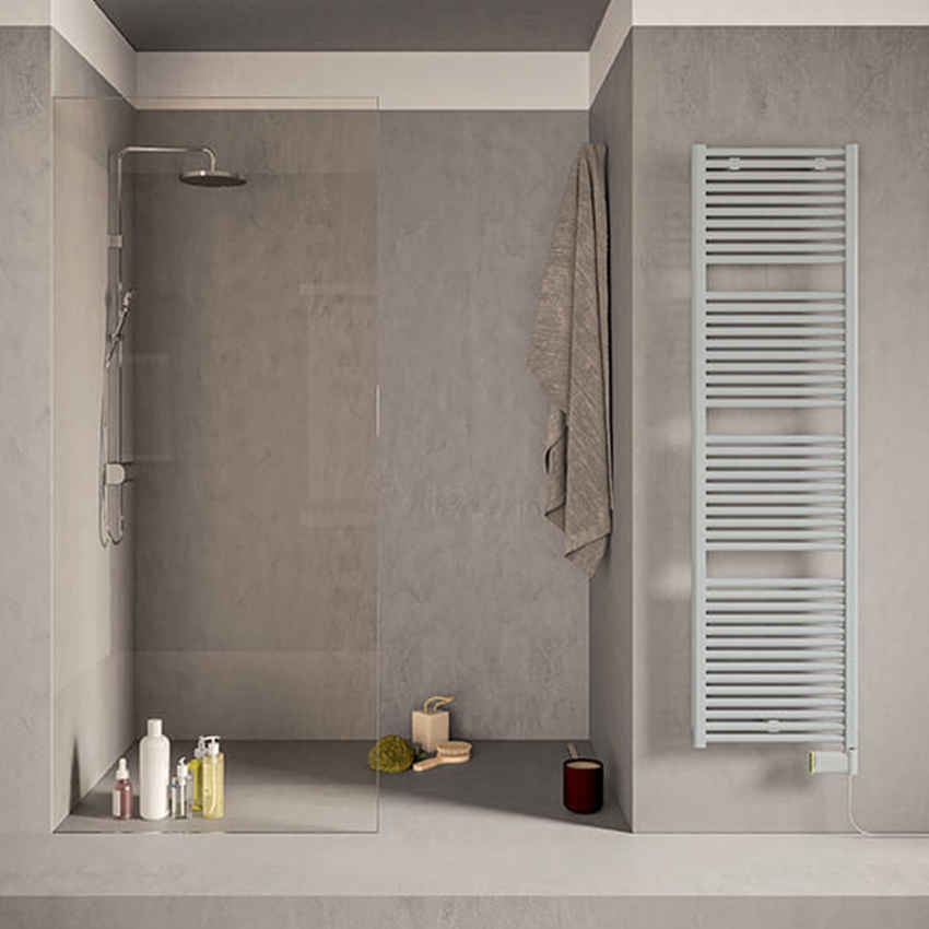 Immagine di Irsap NOVO ELETTRICO scaldasalviette, 19 tubi, 1 intervallo, H.76,4 L.50 P.3 cm, con controllo elettronico Wi-Fi, colore bianco finitura opaco NOP050EJ8IR01NNN01