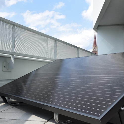 Immagine di Sonnenkraft KIT 2 pannelli SKW300EU Modulo fotovoltaico Plug-In 0.6 kW con micro inverter integrato KIT15344005EU