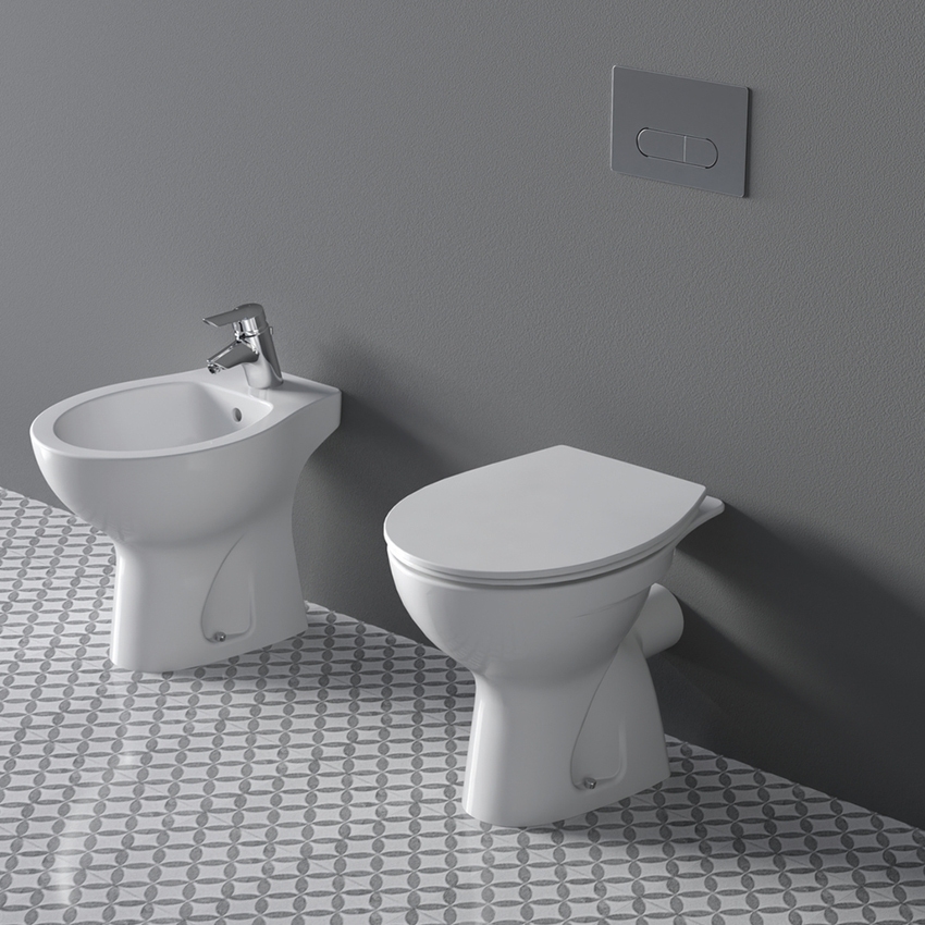 Immagine di Ideal Standard EUROVIT vaso a terra, con scarico a pavimento universale, senza sedile, colore bianco finitura lucido W333201
