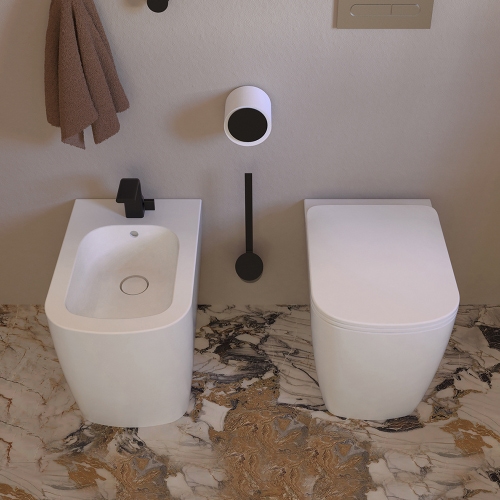 Immagine di Flaminia PLAY set sanitari back to wall, vaso con scarico S/P, sistema gosilent® e coprivaso slim con discesa rallentata, bidet monoforo con troppopieno, colore bianco latte finitura opaco PY117SLAT+PY217LAT+PYCW05LAT