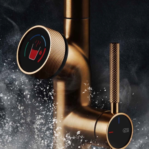 Immagine di Gessi VITA miscelatore semi-professionale monocomando H.51 cm, con bocca girevole e sistema di erogazione multifunzione, finitura warm bronze brushed PVD 60722#726