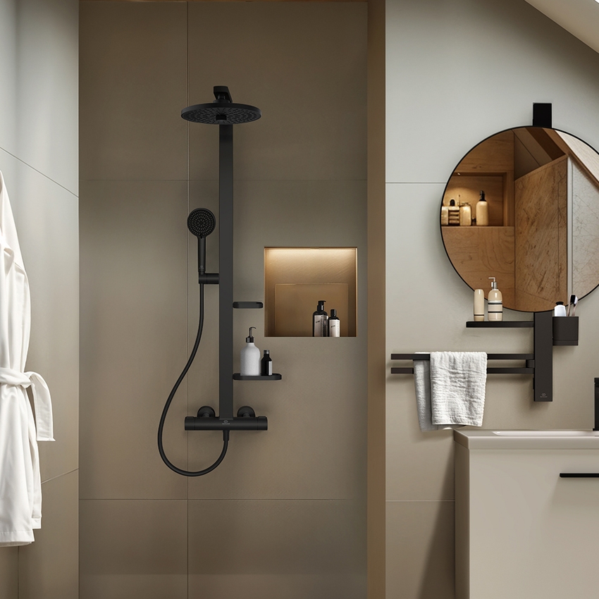 Immagine di Ideal Standard ALU+ colonna doccia termostatica con 2 mensole, doccetta a mano a 2 funzioni e soffione rotondo Ø 26 cm, colore nero seta finitura opaco BD583XG