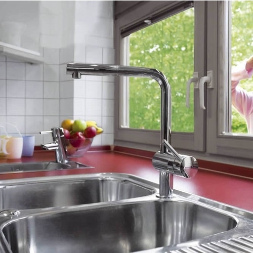 Immagine di Grohe MINTA miscelatore monocomando H.33 cm per lavello, con doccetta monogetto estraibile e bocca girevole, finitura cromo 32168000