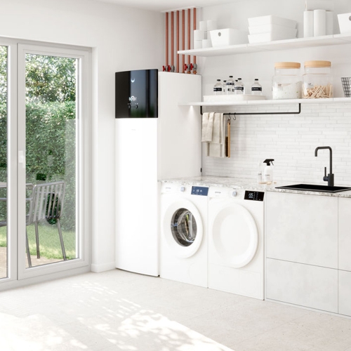 Immagine di Daikin MULTI+ sistema per raffrescamento, riscaldamento a acqua calda sanitaria, serbatoio acqua da 180 L a pavimento | unità esterna 6.8 kW CKHWS180BV3+5MWXM68A9