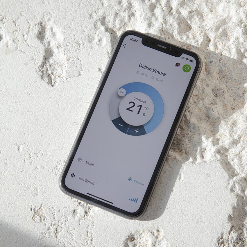 Immagine di Daikin EMURA Climatizzatore a parete monosplit inverter Wi-Fi, black | unità esterna 3.4 kW unità interna 12000 BTU SB.FTXJ35AB9/RXJA