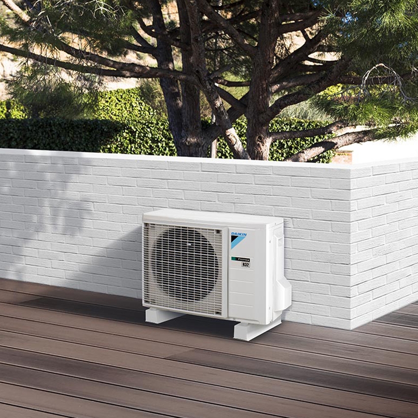 Immagine di Daikin STYLISH Climatizzatore a parete monosplit inverter Wi-Fi, bianco | unità esterna 2 kW unità interna 7000 BTU SB.FTXA20CW/RXA