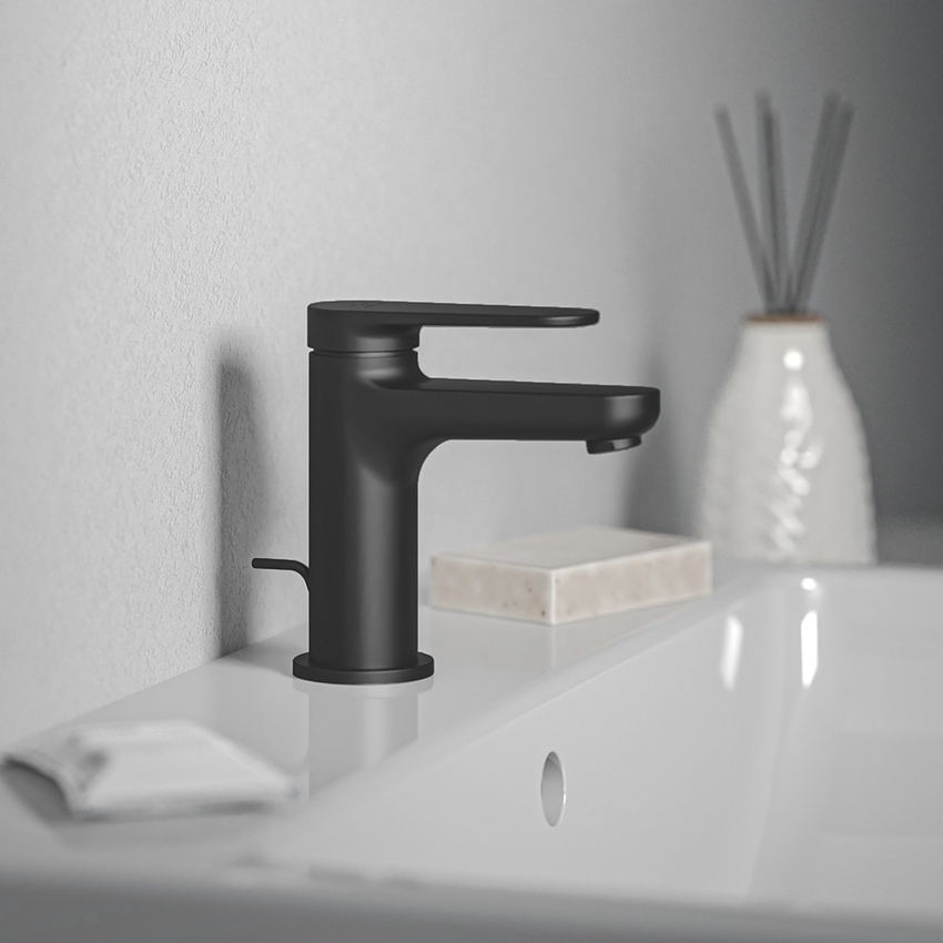 Immagine di Ideal Standard CERAFINE O miscelatore monocomando H.13 cm per lavabo, con asta di comando e scarico piletta da 1-1/4", con sistema BlueStart, colore nero finitura opaco BD767XG