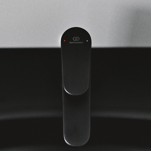 Immagine di Ideal Standard CERAFINE O miscelatore monocomando per lavabo H.18 cm, senza asta di comando e scarico piletta, colore nero finitura opaco BC554XG