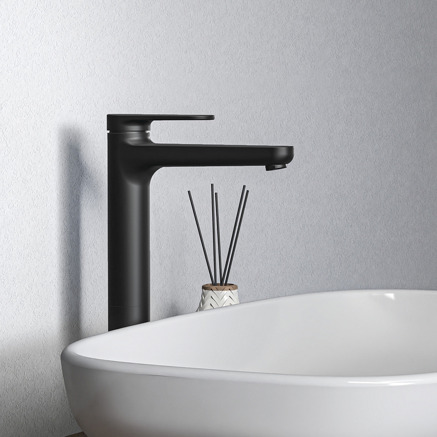 Immagine di Ideal Standard CERAFINE O miscelatore monocomando H.29 cm per lavabo, con scarico piletta Click-Clack, con sistema BlueStart, colore nero finitura opaco BD966XG