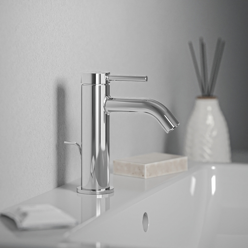 Immagine di Ideal Standard CERALINE miscelatore monocomando H.15 cm per lavabo, con asta di comando e scarico piletta da 1-1/4", con sistema BlueStart, finitura cromo BD758AA