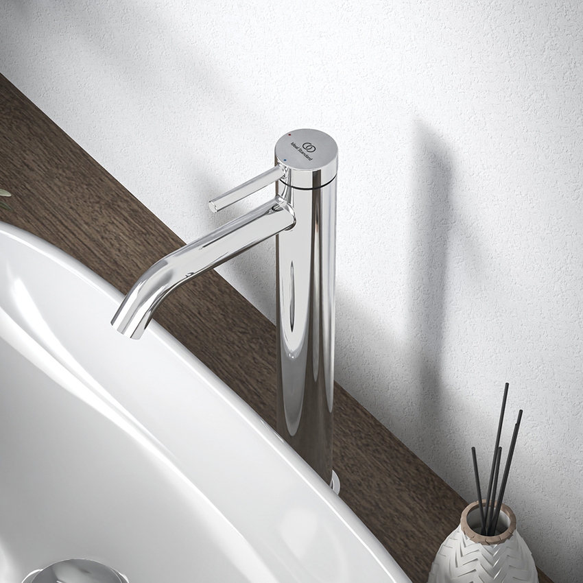 Immagine di Ideal Standard CERALINE miscelatore monocomando H.31 cm per lavabo, con piletta Click-Clack, con sistema BlueStart, finitura cromo BD960AA