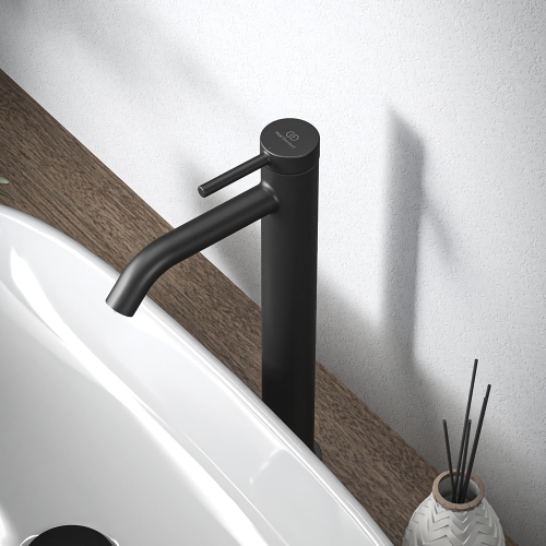 Immagine di Ideal Standard CERALINE miscelatore monocomando H.31 cm per lavabo, con piletta Click-Clack, con sistema BlueStart, colore nero finitura opaco BD960XG