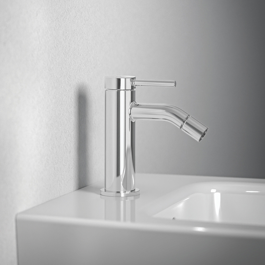 Immagine di Ideal Standard CERALINE miscelatore monocomando H.14 cm per bidet, con piletta Click-Clack, finitura cromo BD849AA