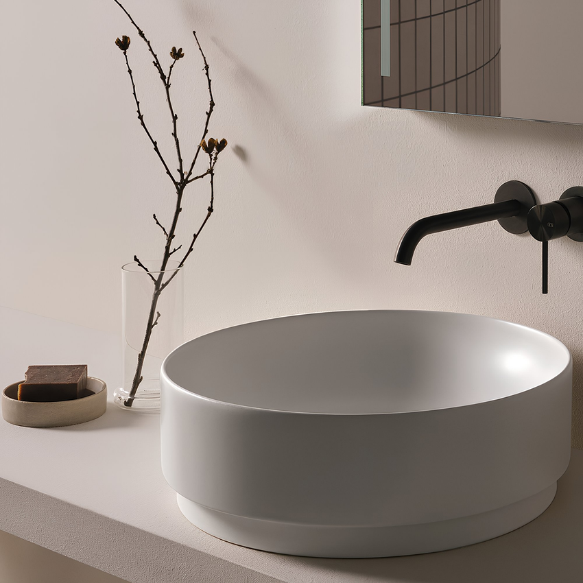 Immagine di Cielo MARE lavabo da appoggio tondo Ø 45 cm, senza foro per rubinetteria e senza troppopieno, colore bianco finitura lucido MRLAT