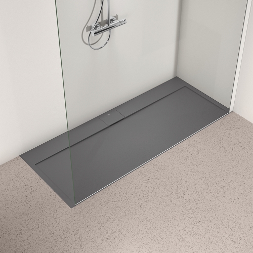 Immagine di Ideal Standard ULTRA FLAT S I.LIFE piatto doccia rettangolare L.170 P.70 cm, antiscivolo e con scarico nascosto sul lato lungo, in IdealSolid+, effetto pietra, colore grigio cemento finitura opaco T5244FS