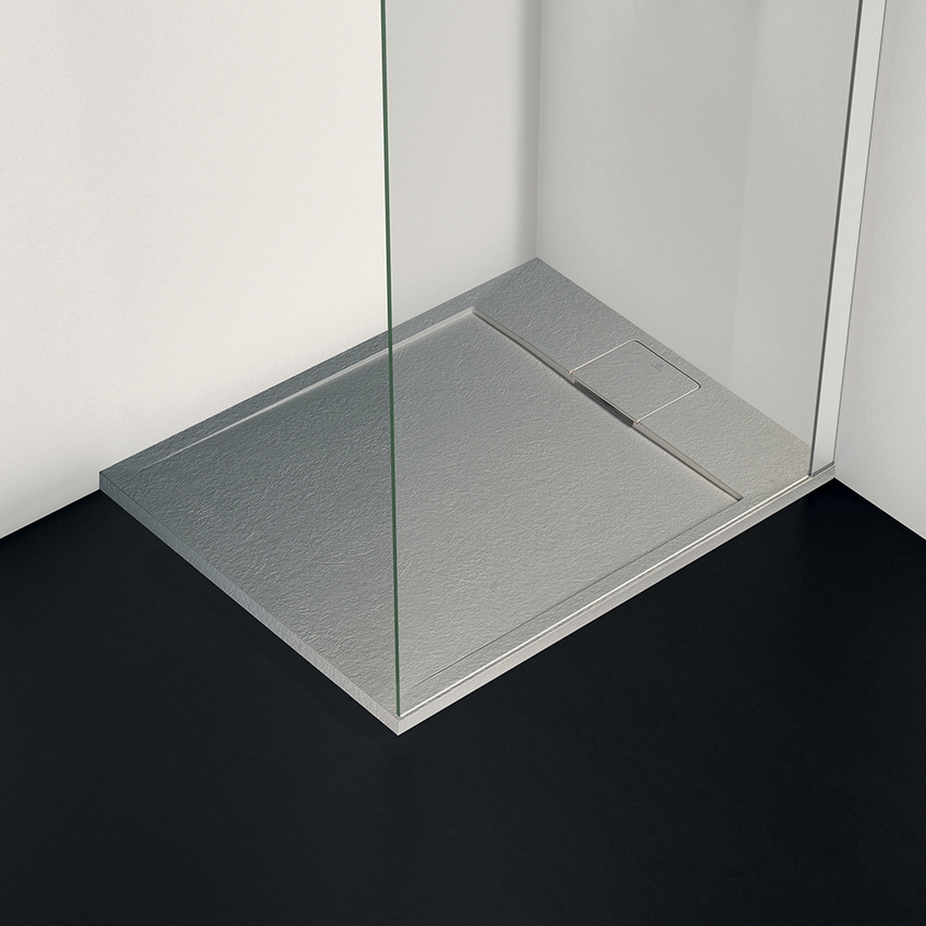 Immagine di Ideal Standard ULTRA FLAT S I.LIFE piatto doccia rettangolare L.100 P.80 cm, antiscivolo e con scarico nascosto sul lato corto, in IdealSolid+, effetto pietra, colore grigio cemento finitura opaco T5223FS