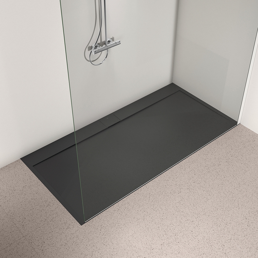 Immagine di Ideal Standard ULTRA FLAT S I.LIFE piatto doccia rettangolare L.200 P.100 cm, antiscivolo e con scarico nascosto sul lato lungo, in IdealSolid+, effetto pietra, colore nero finitura opaco T5235FV