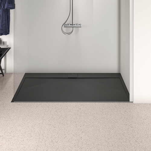 Immagine di Ideal Standard ULTRA FLAT S I.LIFE piatto doccia rettangolare L.170 P.90 cm, antiscivolo e con scarico nascosto sul lato lungo, in IdealSolid+, effetto pietra, colore nero finitura opaco T5239FV