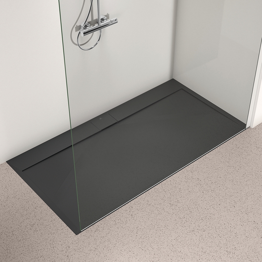 Immagine di Ideal Standard ULTRA FLAT S I.LIFE piatto doccia rettangolare L.170 P.90 cm, antiscivolo e con scarico nascosto sul lato lungo, in IdealSolid+, effetto pietra, colore nero finitura opaco T5239FV