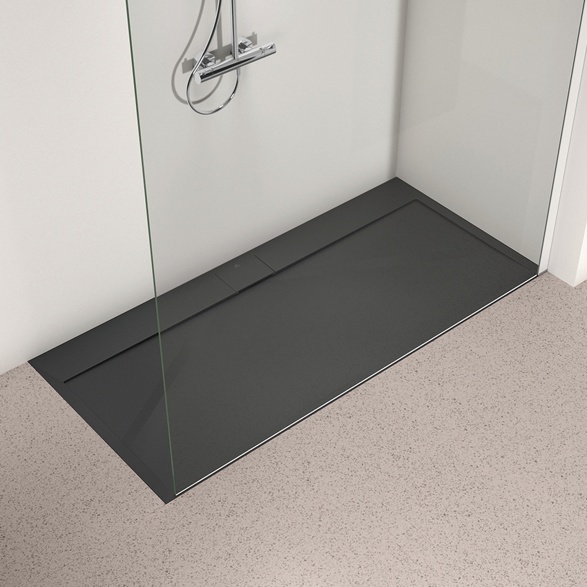 Immagine di Ideal Standard ULTRA FLAT S I.LIFE piatto doccia rettangolare L.170 P.80 cm, antiscivolo e con scarico nascosto sul lato lungo, in IdealSolid+, effetto pietra, colore nero finitura opaco T5238FV