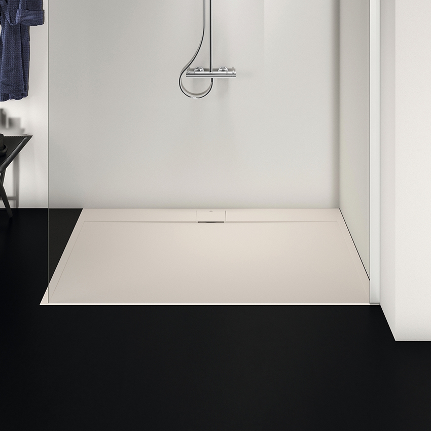 Immagine di Ideal Standard ULTRA FLAT S I.LIFE piatto doccia rettangolare L.140 P.80 cm, antiscivolo e con scarico nascosto sul lato lungo, in IdealSolid+, effetto pietra, colore sabbia finitura opaco T5224FT