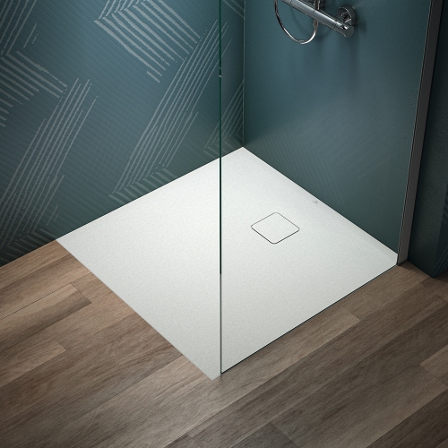 Immagine di Ideal Standard ULTRA FLAT EVO piatto doccia quadrato 90 cm, installazione sopra pavimento o filo pavimento, in StoneTech, antiscivolo, colore bianco seta finitura opaco T5425FO
