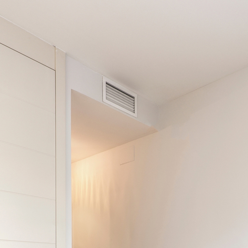 Immagine di Air Control EASY KIT 4 zone SAMSUNG media prevalenza AC100RNMDKG/EU, composto da plenum di mandata e componenti per la distribuzione dell'aria  EASYKIT4Z-PLC-RNM100