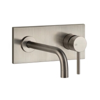Immagine di Gessi VIA TORTONA miscelatore a parete P.22 cm, 2 uscite, con deviatore automatico bagno/doccia, finitura finox brushed nickel 44827#149