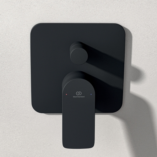 Immagine di Ideal Standard CERALIFE C miscelatore per vasca o doccia, ad incasso, con corpo incasso e deviatore, colore nero finitura opaco BE061XG
