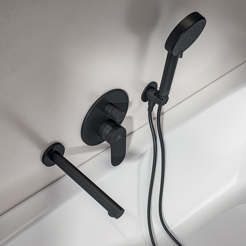 Immagine di Ideal Standard CERALIFE O bocca di erogazione per vasca, a parete, colore nero finitura opaco BE030XG